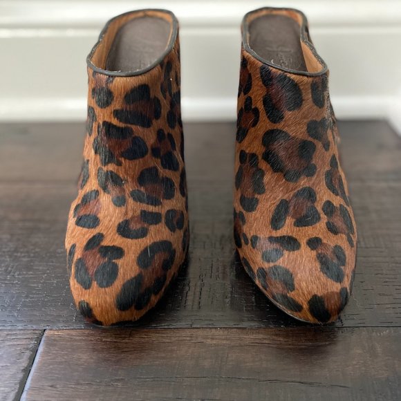 Joie Designer Leopard Wedge Clog - Picture 2 of 2